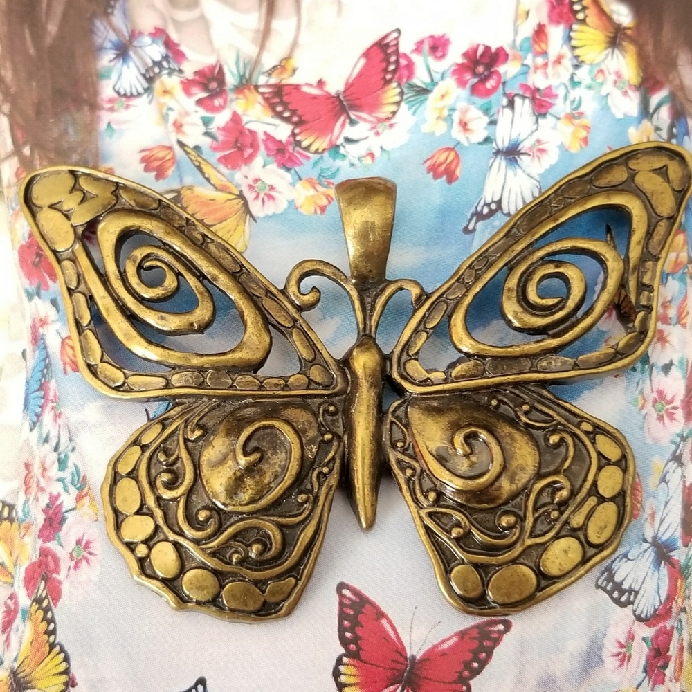 Relisted -Butterfly pendant antique gold tone moth insect - Picture 1 of 6